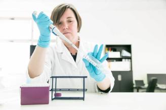 Una startup de IPLA-CSIC ofrece almacenar la flora intestinal durante años para curar enfermedades en el futuro.